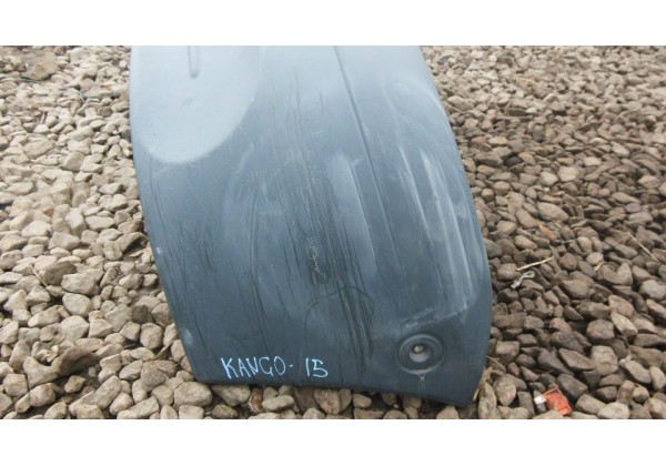 Бампер передній Renault Kangoo, до 2003р., 7700307057